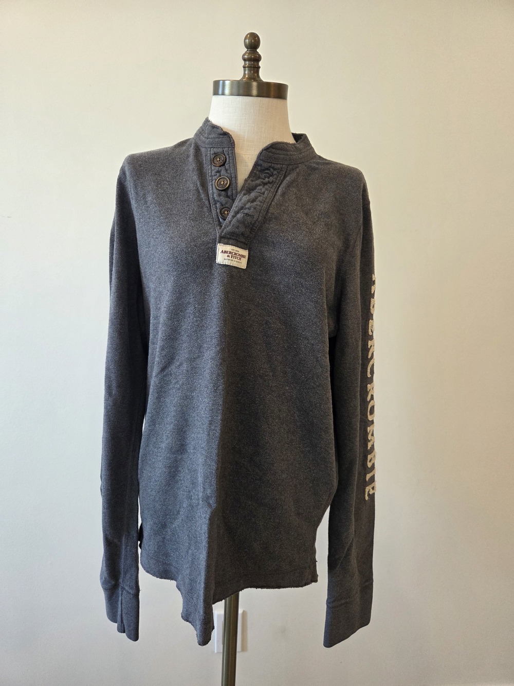 Abercrombie & Fitch Mens Logo Grey Long Sleeve Size XL